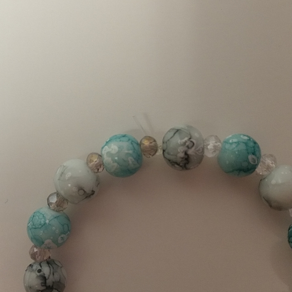 teal and white marble bracelet🐳 - Picture 5 of 7
